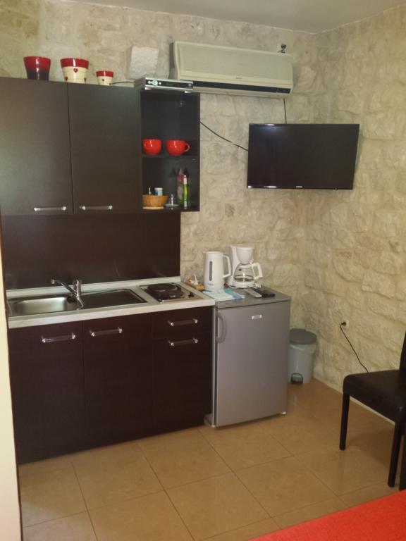Apartments Riva トロギール 部屋 写真